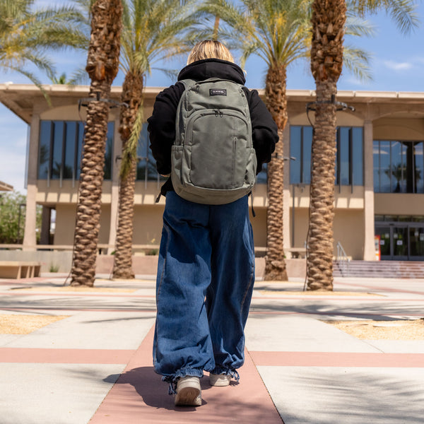 Campus Premium Backpack 28L - Mulled Basil – Dakine