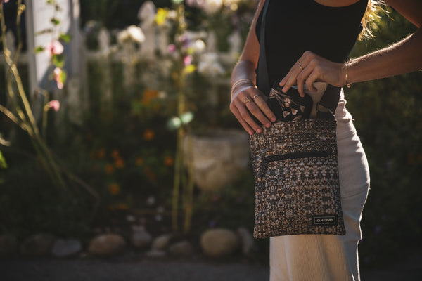 Jive Crossbody - Wildflower – Dakine
