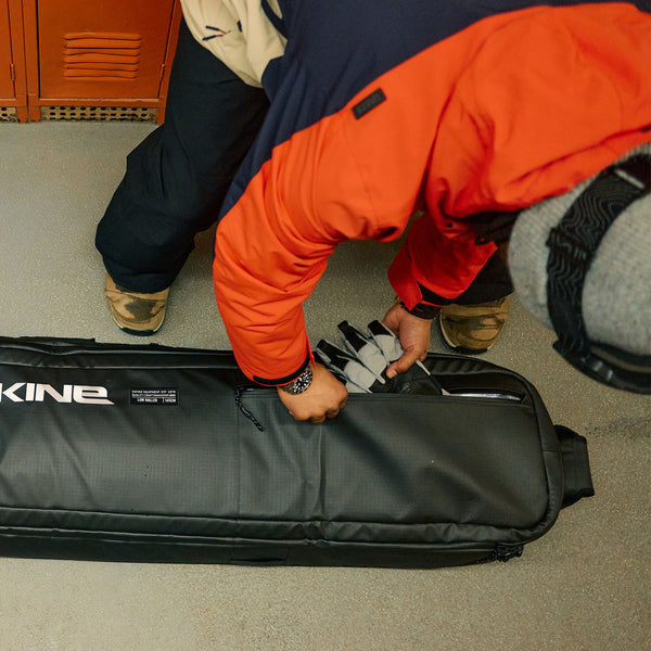 【美品】DAKINE ダカイン LOW ROLLER ローローラー 157cm Amazon.co.jp: DAKINE(ダカイン) スノーボードバッグ ケース