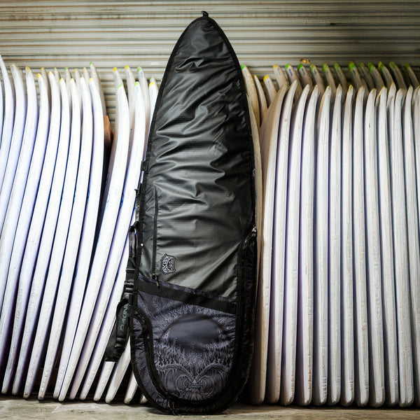 Daylight DLX Surfboard Bag Thruster X Mayhem - Mayhem Black Daylight DLX Surfboard Bag Thruster X Mayhem - Mayhem Black