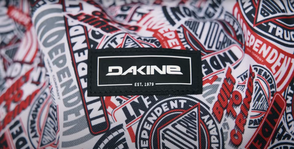 ★美品★DAKINE ×independent スケートボード用リュック 黒 DAKINE バックパック・リュック - DAKINE