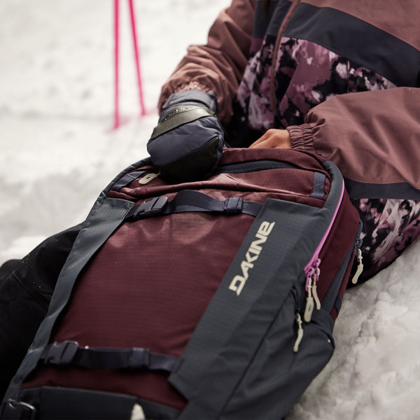 WOMENSMISSIONPROBACKPACK25L-