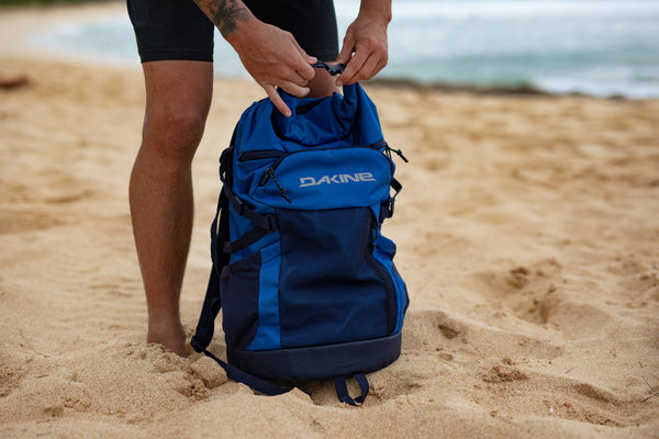 2024 Mochila Dakine Mission Surf 30L D10003707 - Deep Blue - Accesorios -  Equipaje